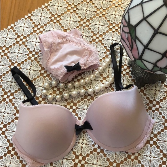 Victoria's Secret Other - Victoria’s Secret 32D Bra